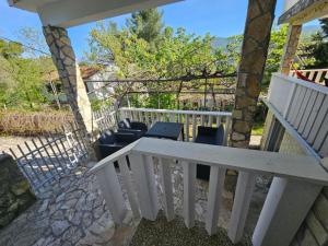 Gallery image of Apartments Robi & Kristina - Studio Apartment with Terrace S1 in Benkovac