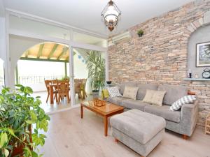 Galería fotográfica de Blissful Bay Apartments Vrboska - Two Bedroom Apartment with Terrace en Vrboska 37 fotos más