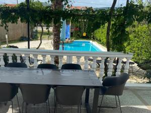 Πισίνα στο ή κοντά στο Holiday Home Krni