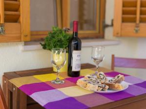 Nápoje v ubytovaní Chic and Charming Krk Downtown Apartments - Classic Studio Apartment