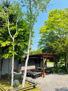 Zahrada ubytování 民泊JOYFUL天然温泉付きログハウス