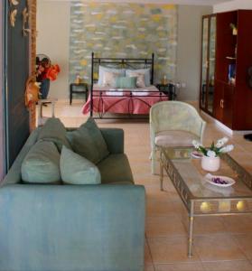 Posteľ alebo postele v izbe v ubytovaní Olyna’s Apartment N.S Preveza