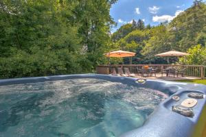 Fotografie z fotogalerie ubytování Self Catered Chalet with Indoor Pool v destinaci Essert-Romand
