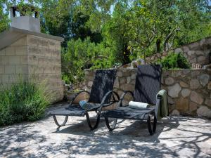 Vonkajšia záhrada v ubytovaní Villa in Makarska with Infinity Pool & Views