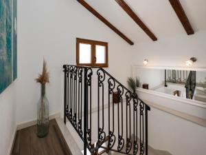Fotografia z galérie ubytovania Villa in Makarska with Infinity Pool & Views v destinácii Makarska