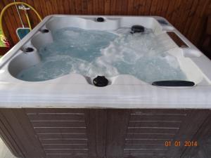 Fotografie z fotogalerie ubytování Le Chalet au vieux vignoble avec espace Sauna et Jacuzzi v destinaci Bouxwiller
