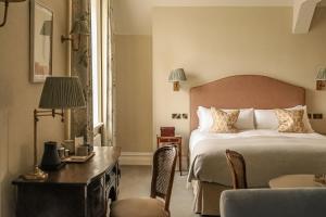 Ένα ή περισσότερα κρεβάτια σε δωμάτιο στο Park Hotel Kenmare