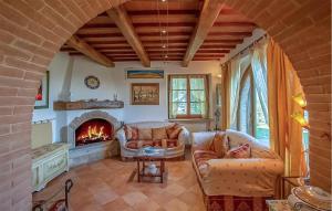 Posezení v ubytování Cozy Home In Sarteano
