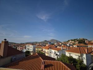 Ảnh trong thư viện ảnh của Kostas Studios Apartments - Ενοικιαζόμενα δωμάτια με κουζινάκι ở Mirina