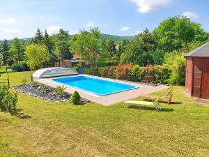 Fotografie z fotogalerie ubytování no 68 holiday house Tünde with covered swimming pool v destinaci Balatongyörök