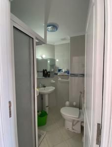 Koupelna v ubytování Assilah, briech logement vue sur mer