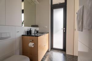Klettasel Villa by Ourhotels廚房或簡易廚房