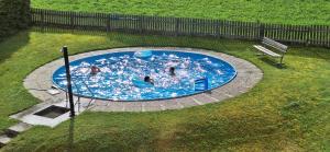 Bazén v ubytování Appartement STOA nebo v jeho okolí