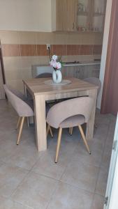 Fotografie z fotogalerie ubytování Vesna apartmani, Igalo v destinaci Igalo