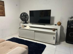 Μια τηλεόραση ή/και κέντρο ψυχαγωγίας στο Casa Brilho do Sol