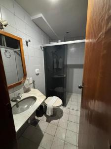 Koupelna v ubytování Xantara Hotel