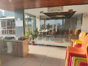 Posezení v ubytování Shree 9NB Hotels, Pithampur