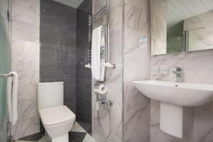 Fotografie z fotogalerie ubytování Fresh & Stylish 2 BD, 2 Baths! Closest to Center! v Jerevanu