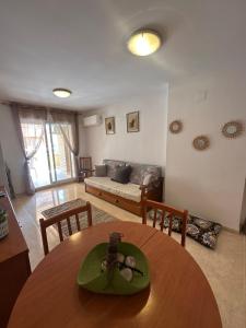 Χώρος καθιστικού στο Isla Park, Your Vacation Home!