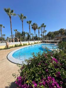 Πισίνα στο ή κοντά στο Isla Park, Your Vacation Home!