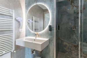 A bathroom at Hotel Cristina