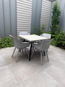 Patio nebo venkovní prostory v ubytování Haus Andersen Apartment ZWEI + 4 fotografie