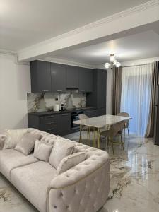 Η κουζίνα ή μικρή κουζίνα στο Luminia Gold 2