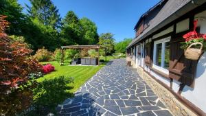 Zahrada ubytování casa de invitados estilo normandie