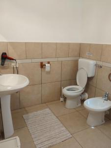 A bathroom at Beds Ar Colle