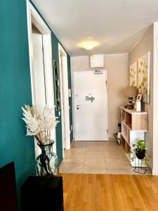 Fotografie z fotogalerie ubytování Cozy apartment on top location with private parking v destinaci Zadar + 24 fotografií