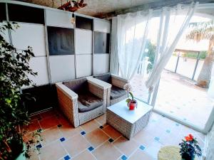 Ảnh trong thư viện ảnh của Charmante chambre au rdc- parking gratuit extérieur ở La Ciotat