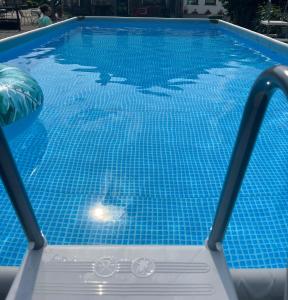 The swimming pool at or close to Cuorematto