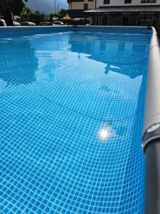 The swimming pool at or close to Cuorematto