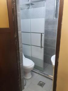 Koupelna v ubytování Alfares Hotel