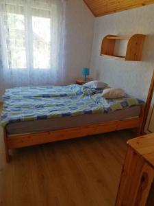 Posteľ alebo postele v izbe v ubytovaní Holiday home in Balatonföldvar 36529