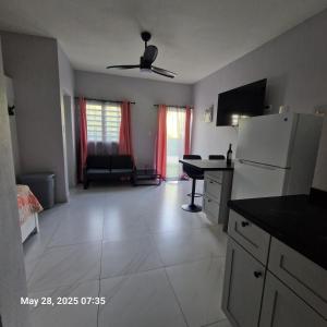 Eldhús eða eldhúskrókur á Defiance Studio St Maarten