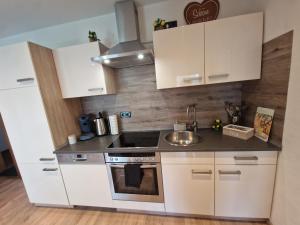 Dapur atau dapur kecil di Sarah's Ferienwohnung