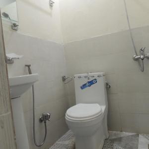 Koupelna v ubytování Alpen Hotel Skardu