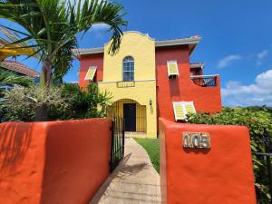 Bygningen som villaen ligger i