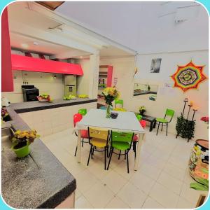 Kuhinja ili čajna kuhinja u objektu Prisma Hostel
