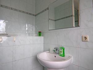 Koupelna v ubytování Wohnung in Rerik nahe Ostseestrand + 32 fotografií