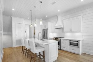 Una cocina o cocineta en Gorgeous Gerev Home