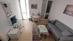 TV a/nebo společenská místnost v ubytování Suite 5 Terre-Sea View + 24 fotografií
