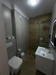 Vannituba majutusasutuses CoastAL Hotel Shengjin