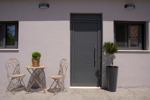 Φωτογραφία από το άλμπουμ του Staianna Suites - Stylish Suite Myrtia στο Μαραντοχώρι