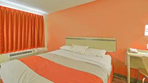 Ένα ή περισσότερα κρεβάτια σε δωμάτιο στο Motel 6-Maple Shade Township, NJ - Philadelphia - Mt Laurel