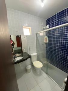Ένα μπάνιο στο Apartamento a beira mar +9 φωτογραφίες