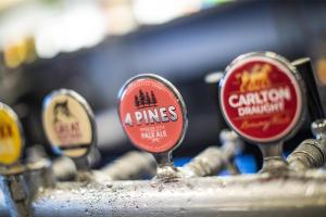 Nightcap at Pymble Hotel的证书、奖牌、标识或其他文件