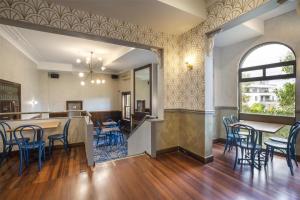 Nightcap at Pymble Hotel的休息区
