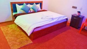 Sari에 위치한 Chopta gaurav hotel에서 갤러리에 업로드한 사진